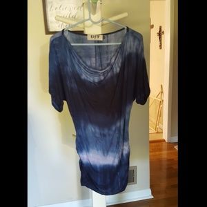 NWOT crowl neck tye dye top