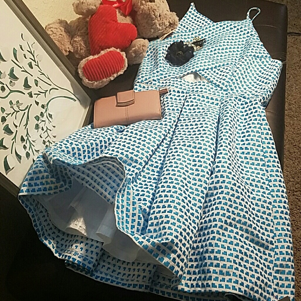 NWT Cute dress sz small