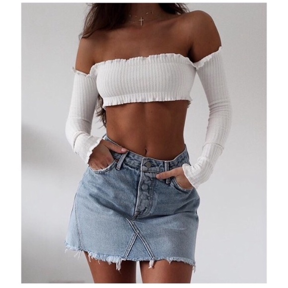 NEW! Crop Top Attached Sleeves - Picture 2 of 6