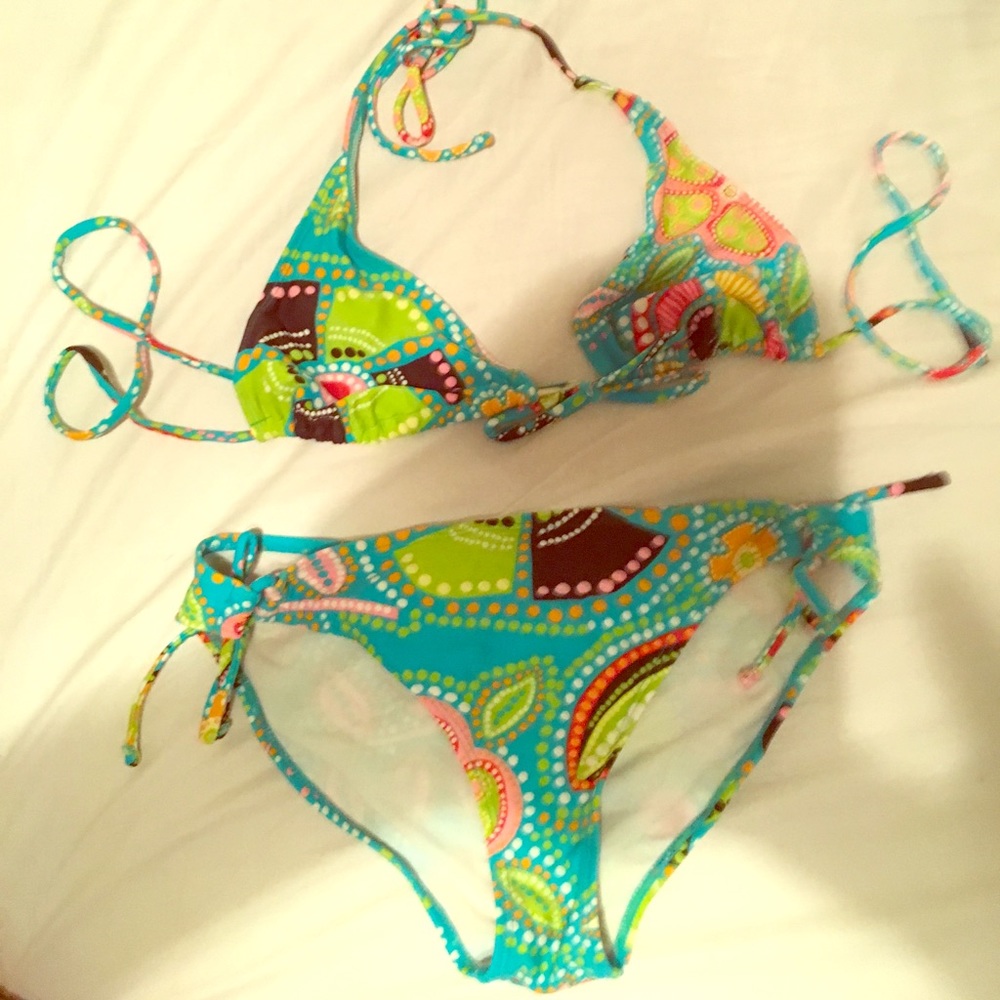 Paisley string bikini