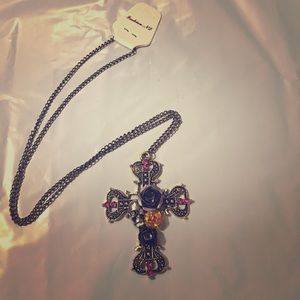 Nouveau Fashion Boutique Skull Cross Necklace