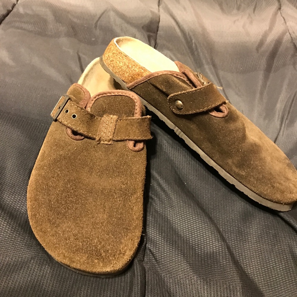 Clogs