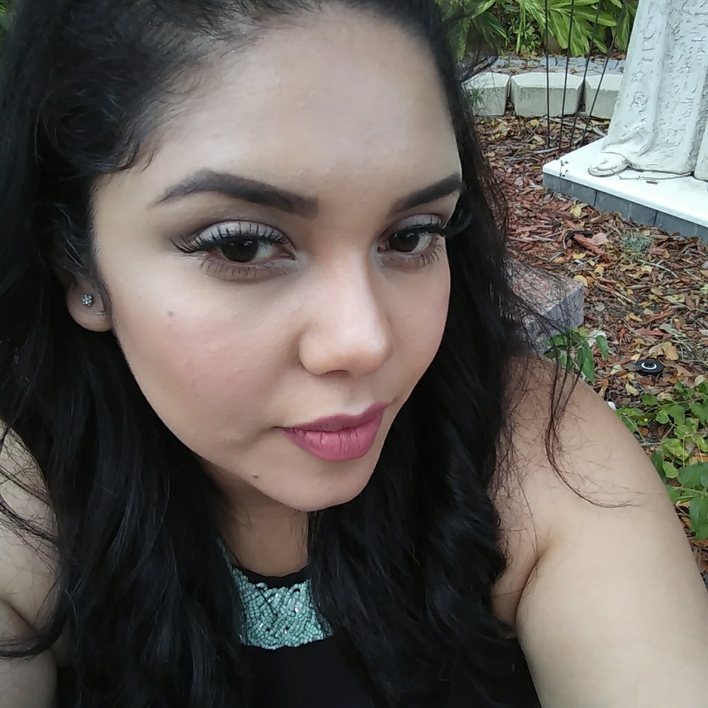 Meet your Posher, Alma