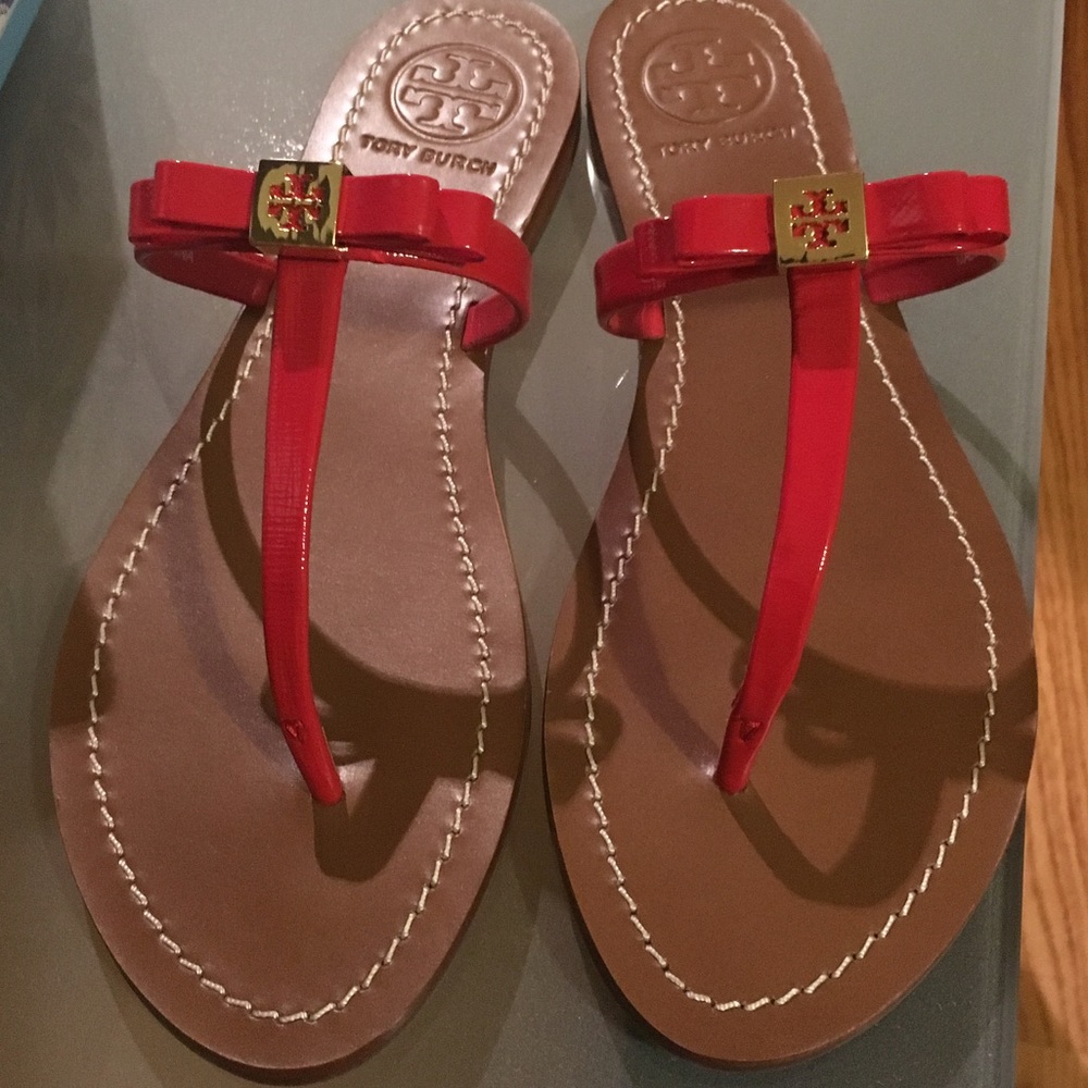 Tory burch thong sandal