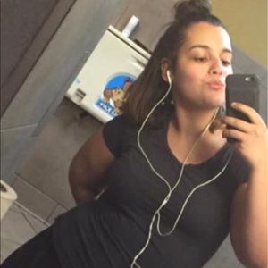 Meet your Posher, Victoria