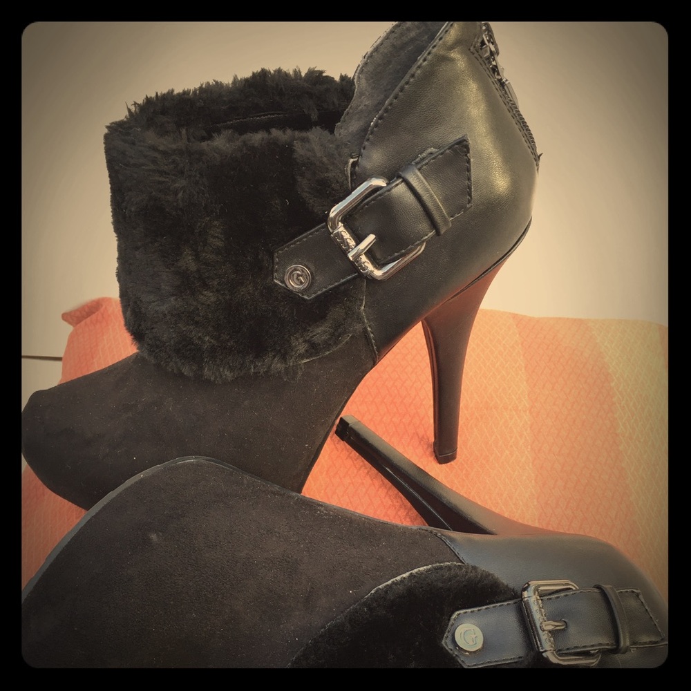 Brand new GUESS booties