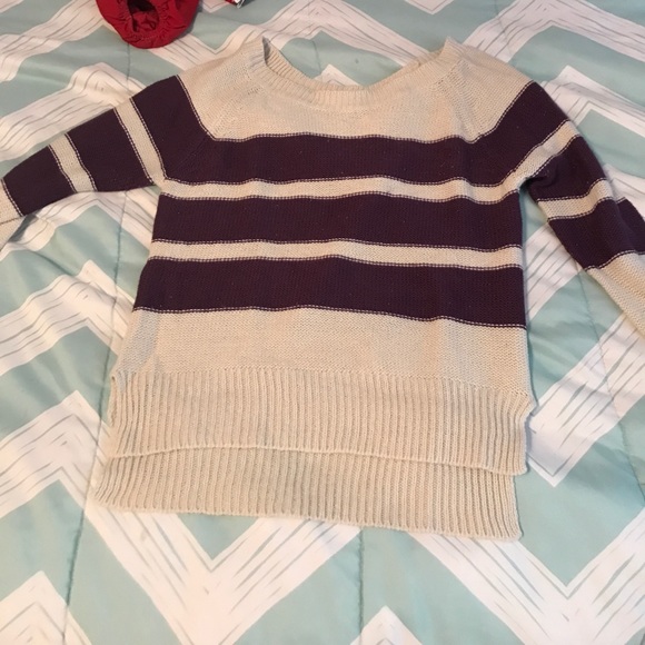 Knit sweater - Picture 1 of 3