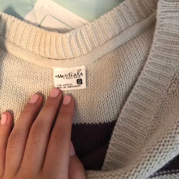 Knit sweater - Picture 3 of 3