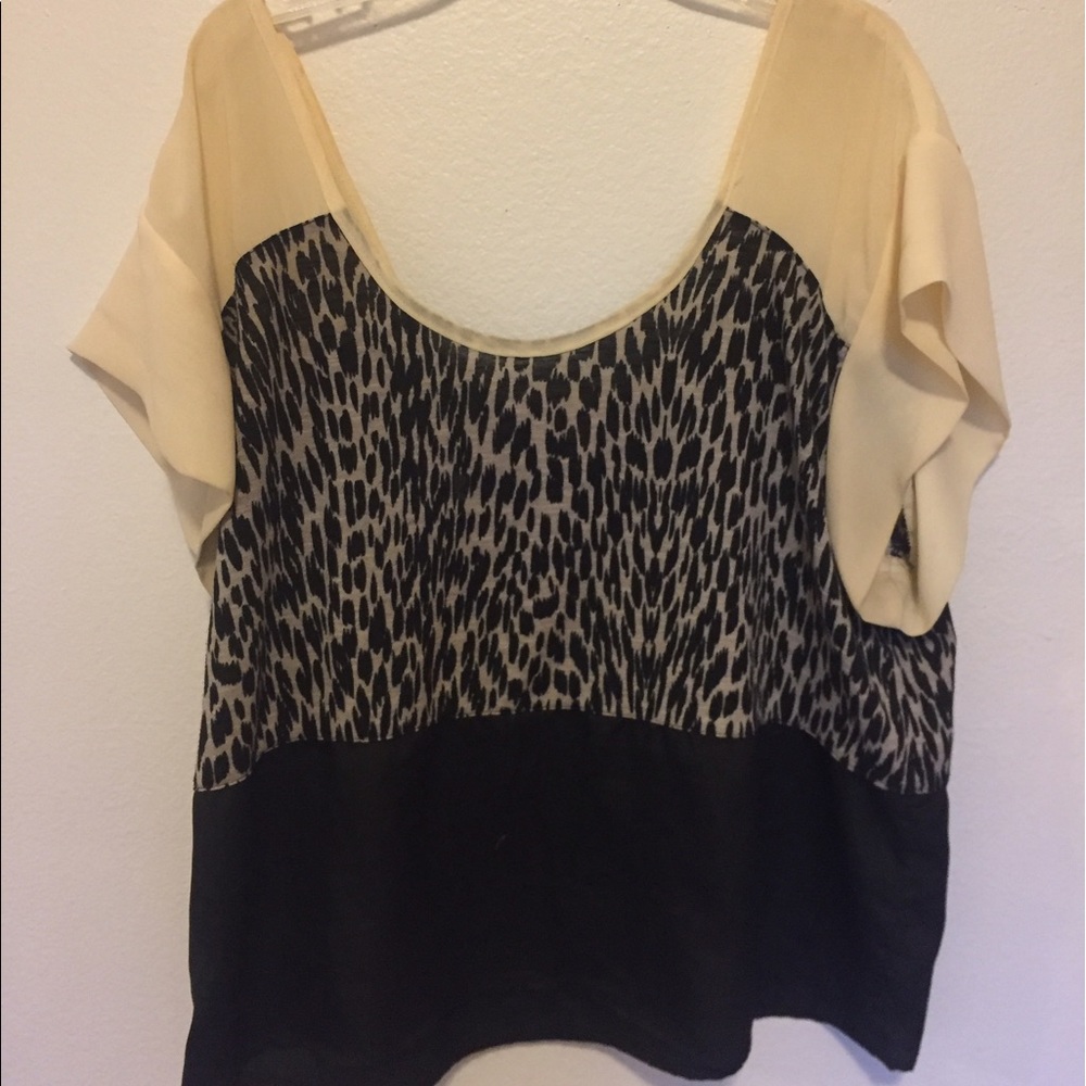 Leopard Print black and white top size XL