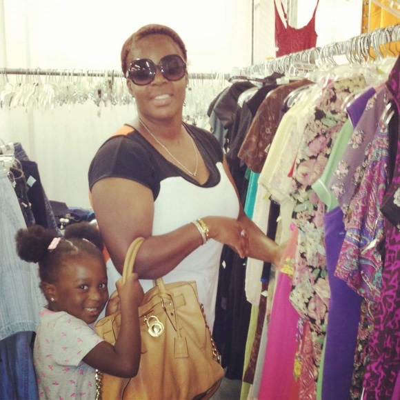 Meet your Posher, Mycal - Picture 4 of 6