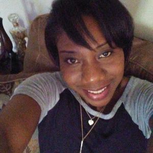 Meet your Posher, Latoya