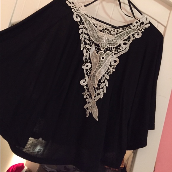 Tops - ✨FINAL PRICE✨Black Pancho Top!! PERFECT CONDITION