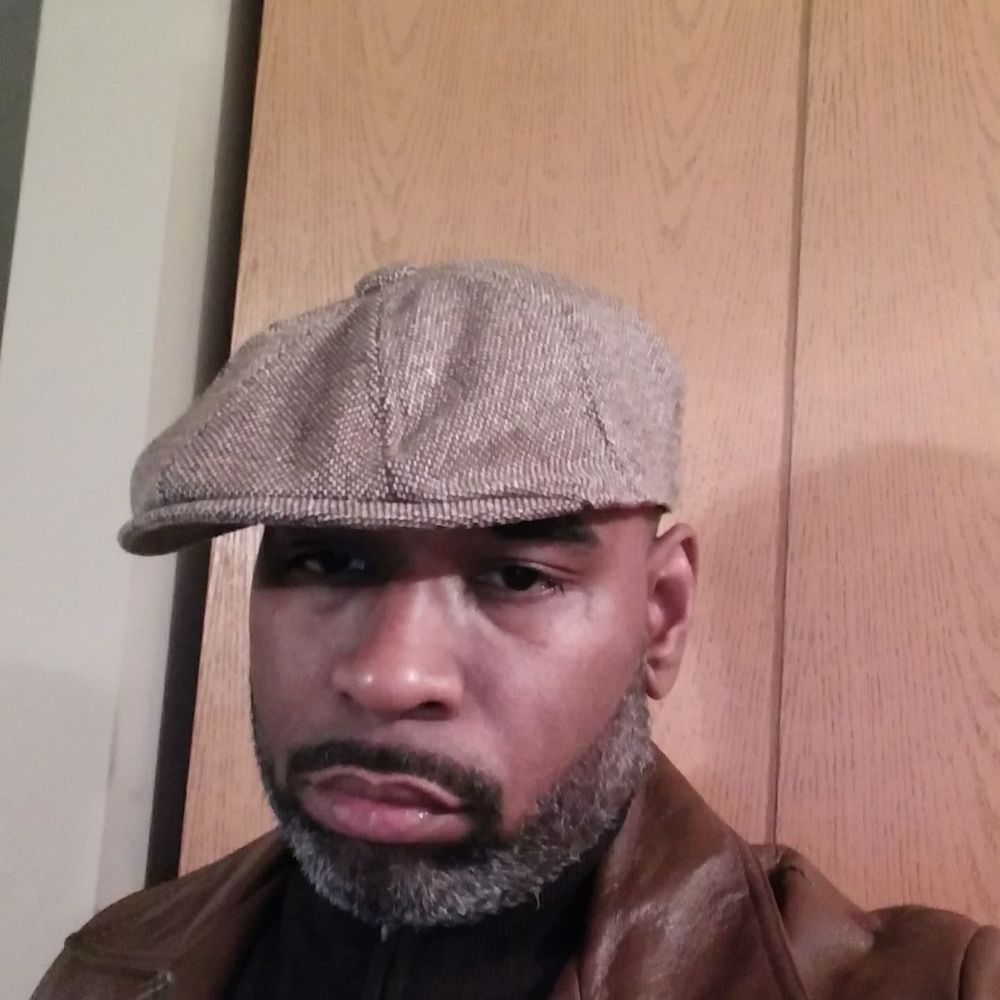 Meet your Posher, John john