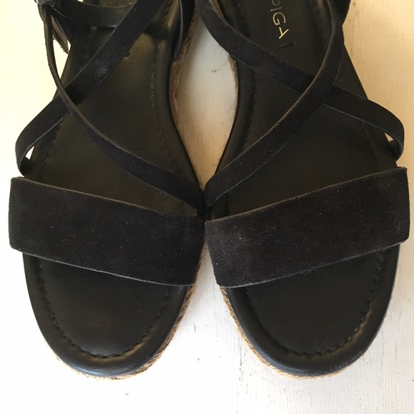 SOLD - Via Spiga - Laney Sandals - Picture 5 of 8