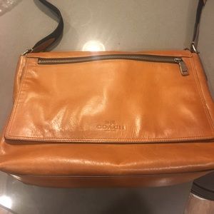 Authentic Coach Messenger Travel Bag