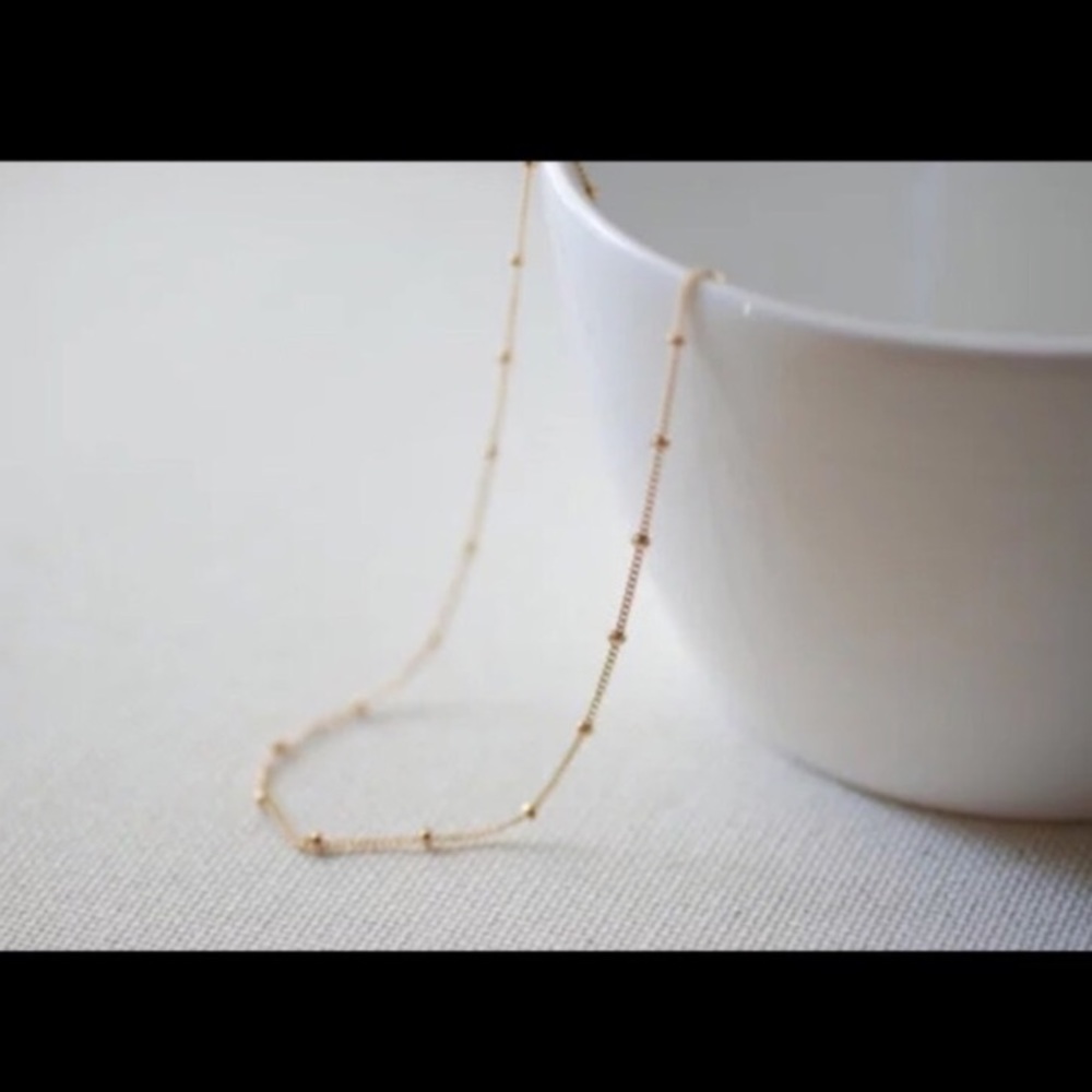 Gold beaded choker - Picture 3 of 3