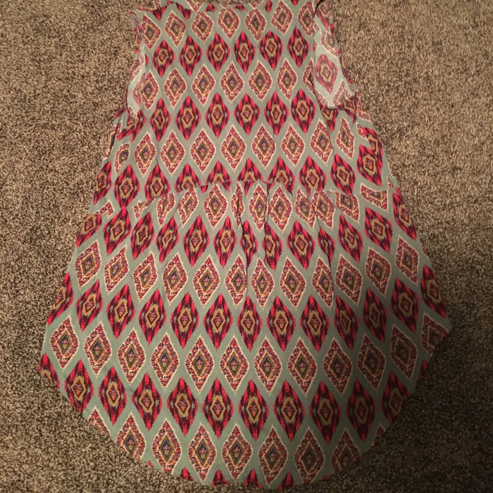 Size Large Tank Top from Target - Picture 3 of 3