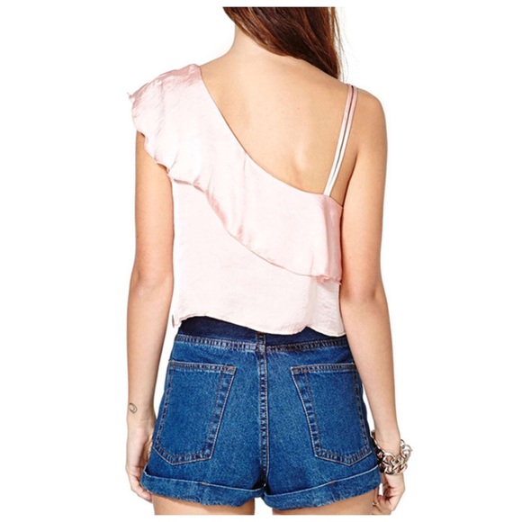 ‼️PRICE FIRM LAST CALL Soft Pink Silky  Ruffle Top - Picture 2 of 3