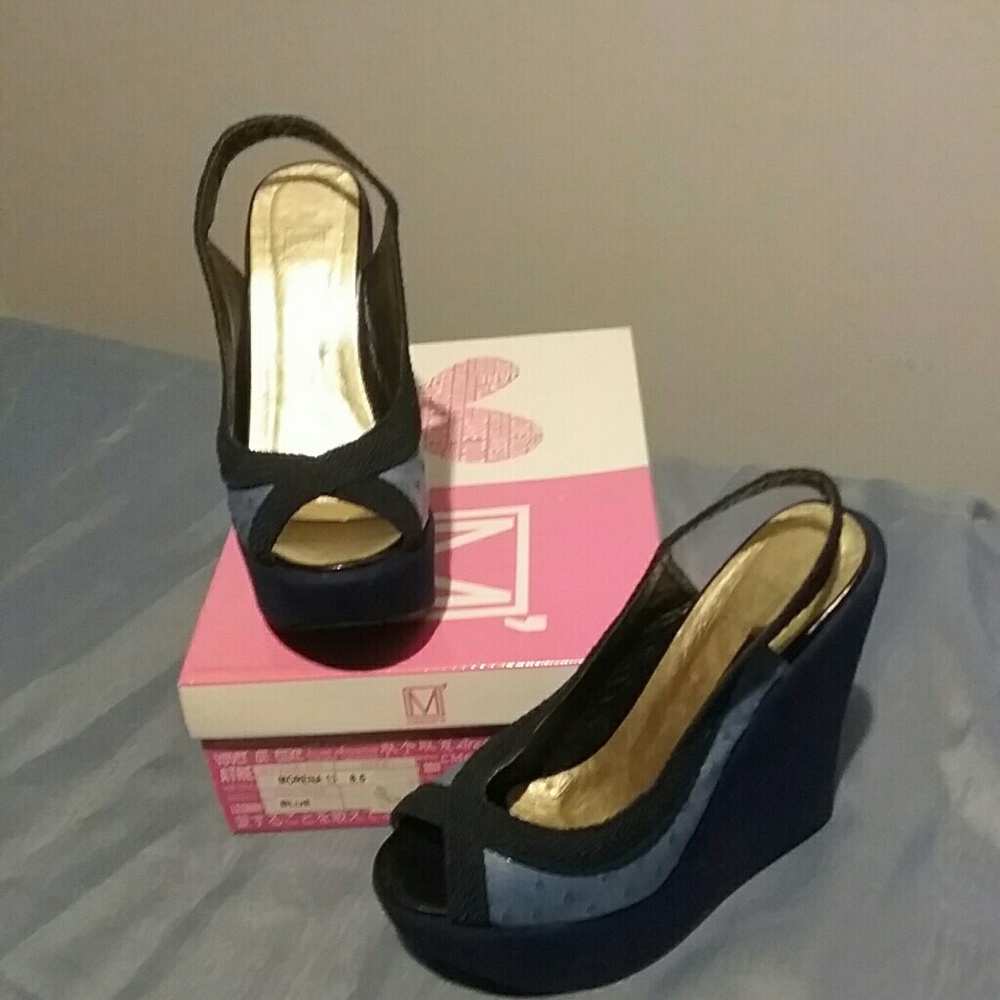 2-tone blue sling back wedges size 8.5M