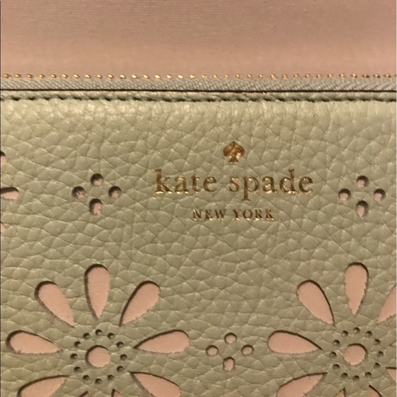 Kate Spade "Megan" wallet - Picture 2 of 4