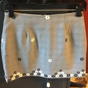 B+W 90's Plaid Flower Mini Skirt