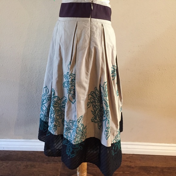 Anthropologie Floreat Floral Embroidered skirt - Picture 3 of 8