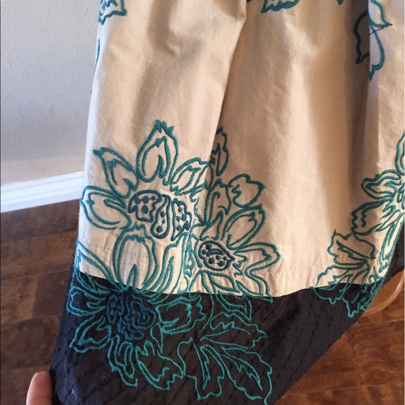 Anthropologie Floreat Floral Embroidered skirt - Picture 4 of 8