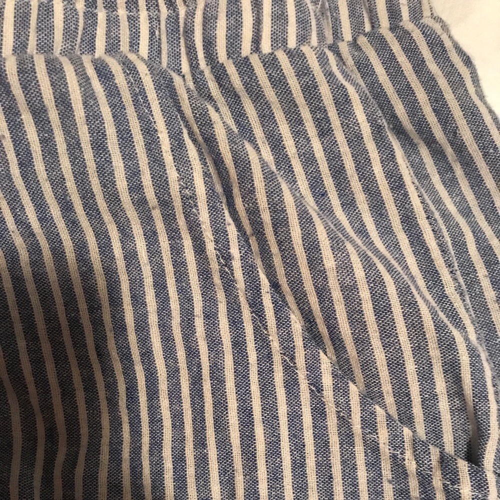 Shorts - Picture 4 of 4