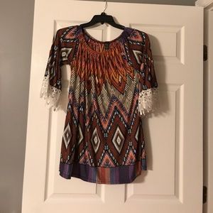 Ladies half sleeve tunic.