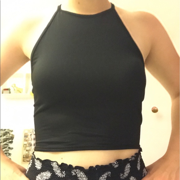 Black high neck cross strappy back halter tank - Picture 7 of 7