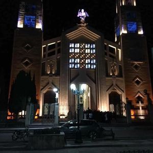 Meet your Posher, Elias