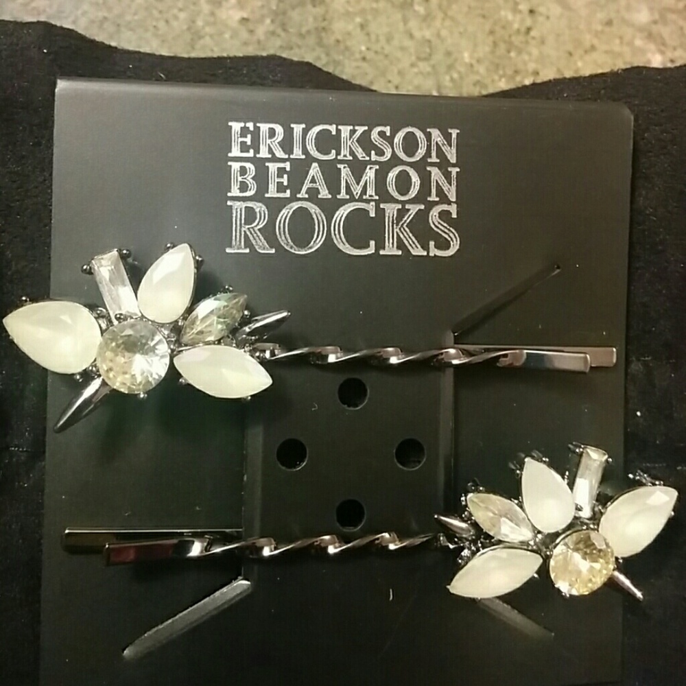 🆕Erickson Beamon Rocks hair accessories