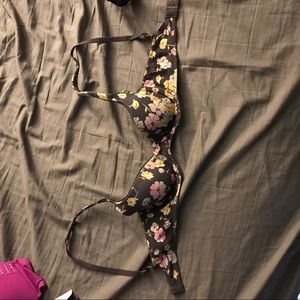 Victoria's secret bra