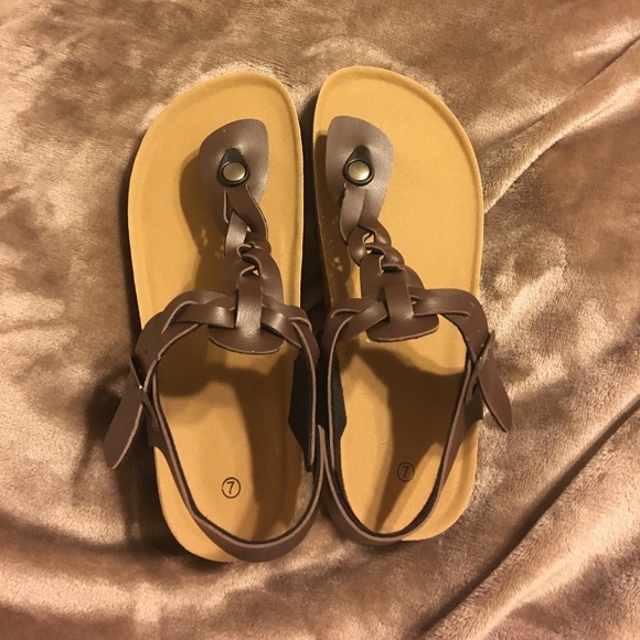 Birkenstock inspired sandals - Picture 2 of 3