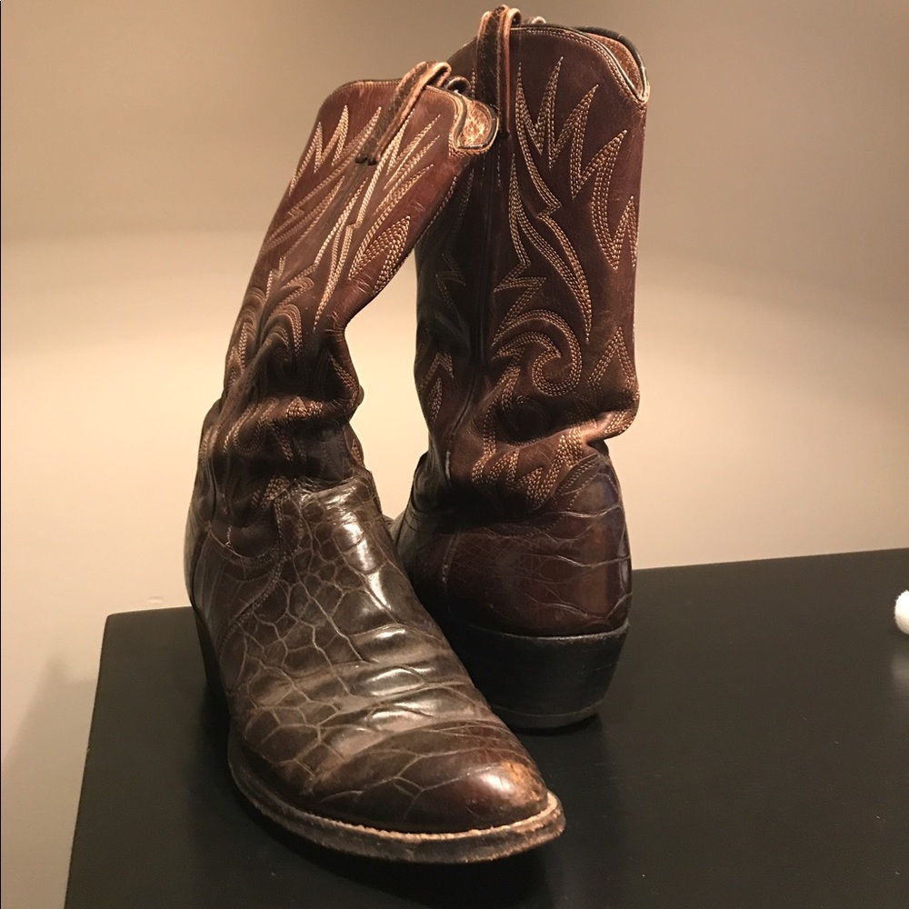 AUTHENTIC NASHVILLE cowboy boots