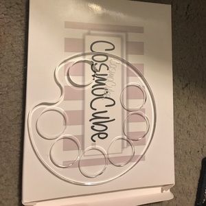 Cosmo cube makeup artist mixing palette
