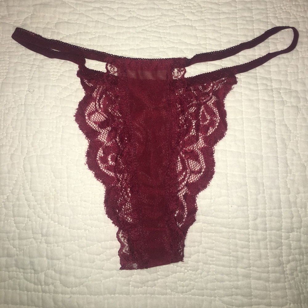 Maroon lacy nighty with matching thong panties - Picture 5 of 6