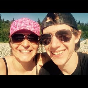 Meet your Posher, Angelika