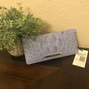💜MUST HAVE💜 Brahmin wallet