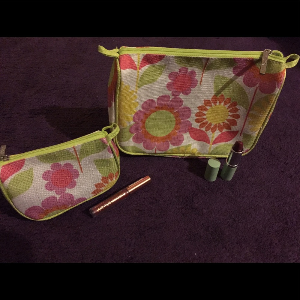 Makeup bundle