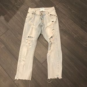 One Teaspoon Distressed Boyfriend Jeans Size 27