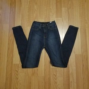 Dark blue skinny jeans!!