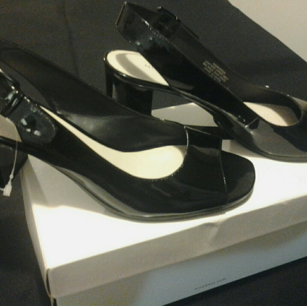 Shoes - Picture 2 of 2