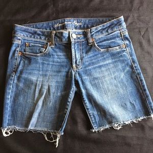 American Eagle AE Denim Shorts Size 6 Boyfriend