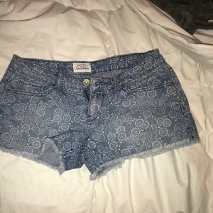 aéropostale printed denim shorts