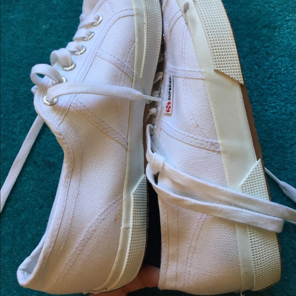 White Supergas - Picture 2 of 6