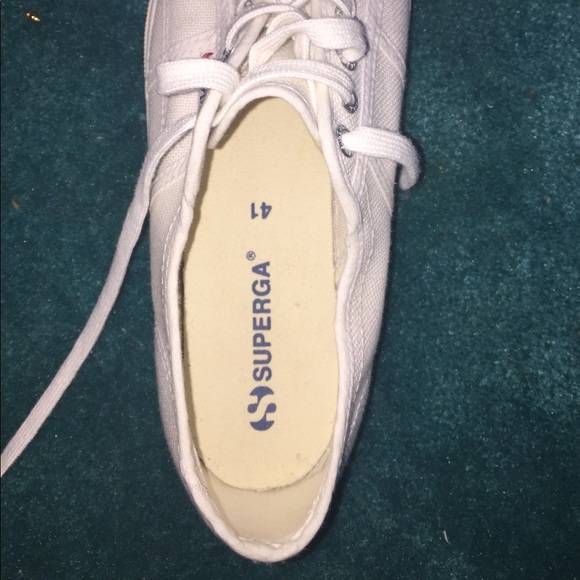 White Supergas - Picture 5 of 6