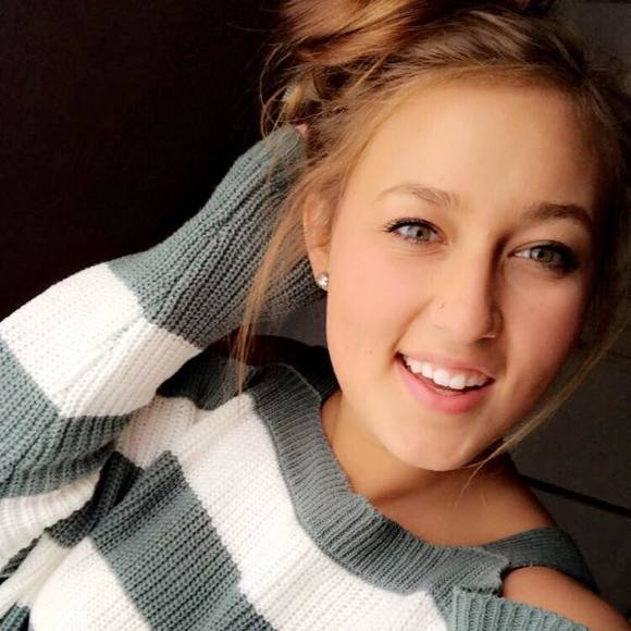 Meet your Posher, Kiya - Picture 1 of 1