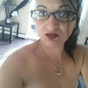 Meet your Posher, Dzulijana