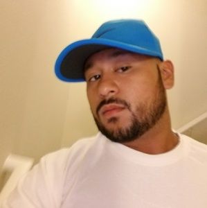 Meet your Posher, Cesar